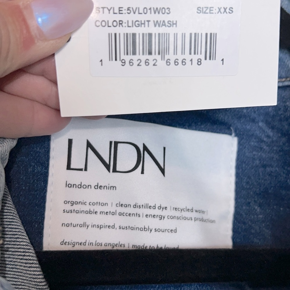 NWT LNDN Landon Denim Distressed Denim Jacket - Sun Wash - Picture 6 of 6